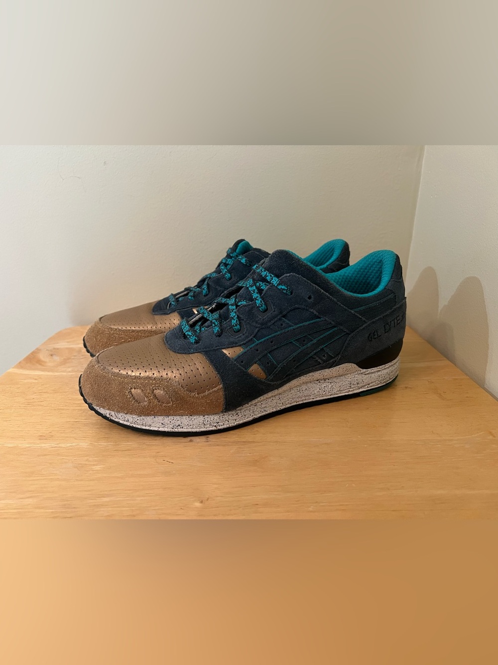 USED Concepts x Asics Gel Lyte III Sneakers US 10 "Three Lies" H32LK 9194